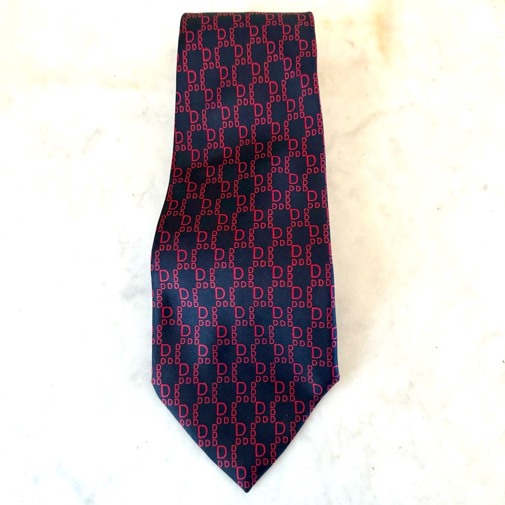 HARRODS Silk‎ Tie Navy With Red Print  Made in  England Printed In Italy